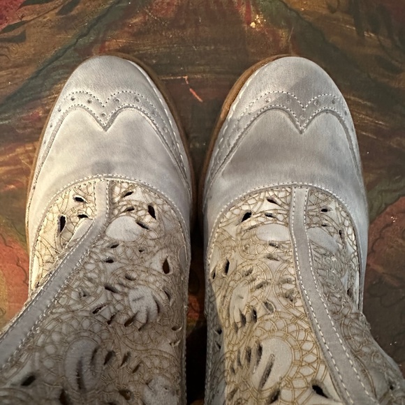 Neosenes Grey Rococo Boots - Picture 7 of 11